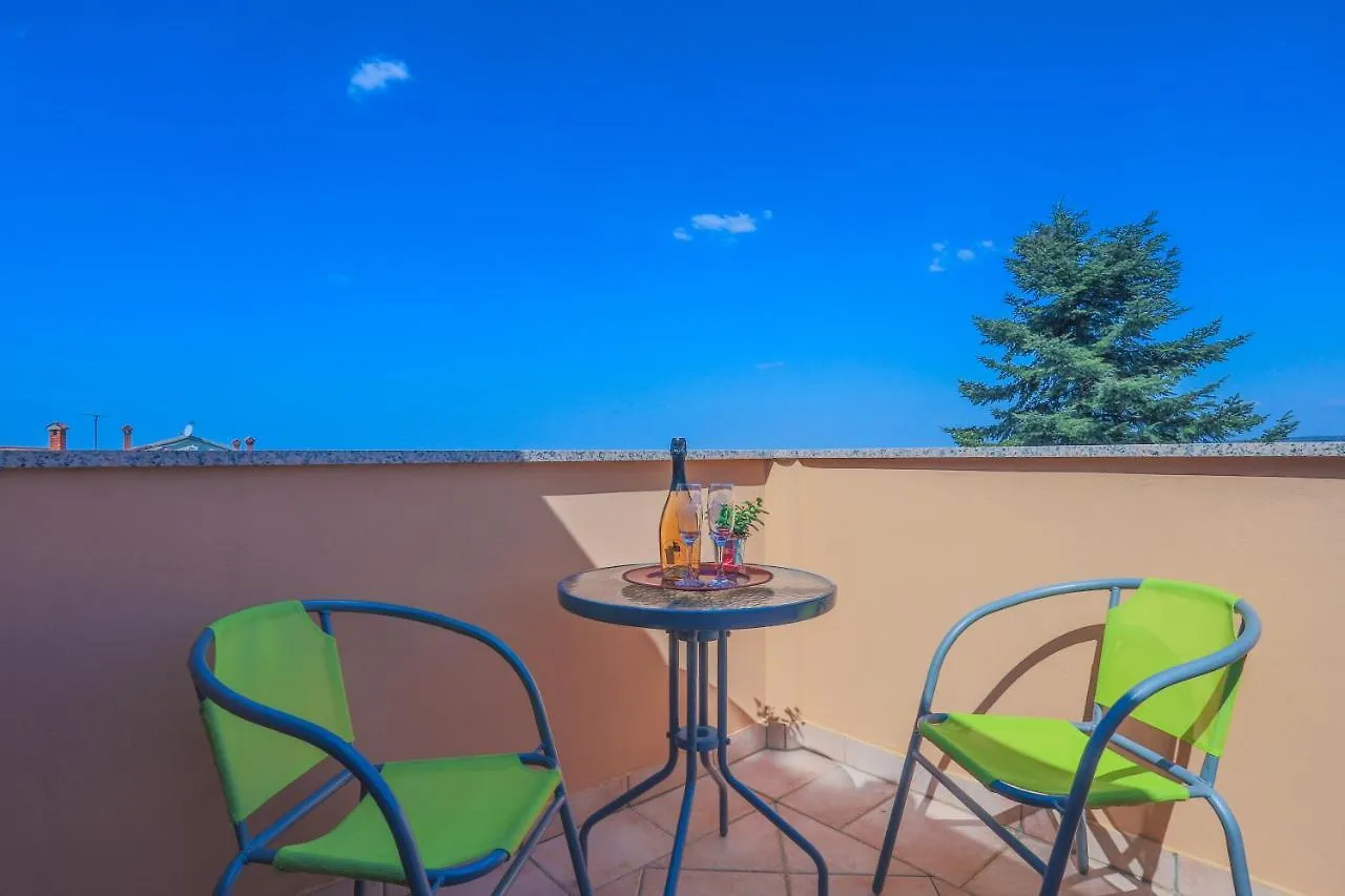 Apartments Villa Irena Porec 0*,