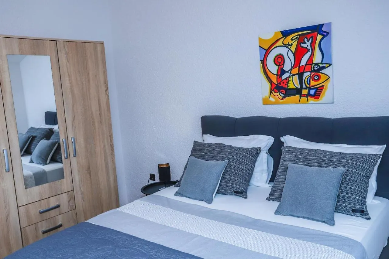 Apartments Villa Irena Porec 0*,  Croatia