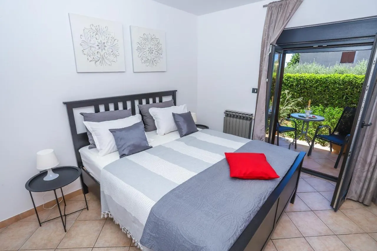 Apartments Villa Irena Porec Croatia