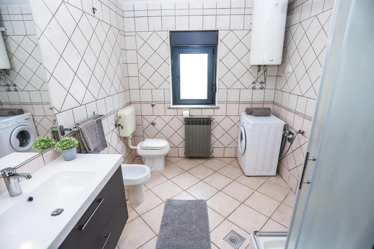 Apartments Villa Irena Porec 0*,